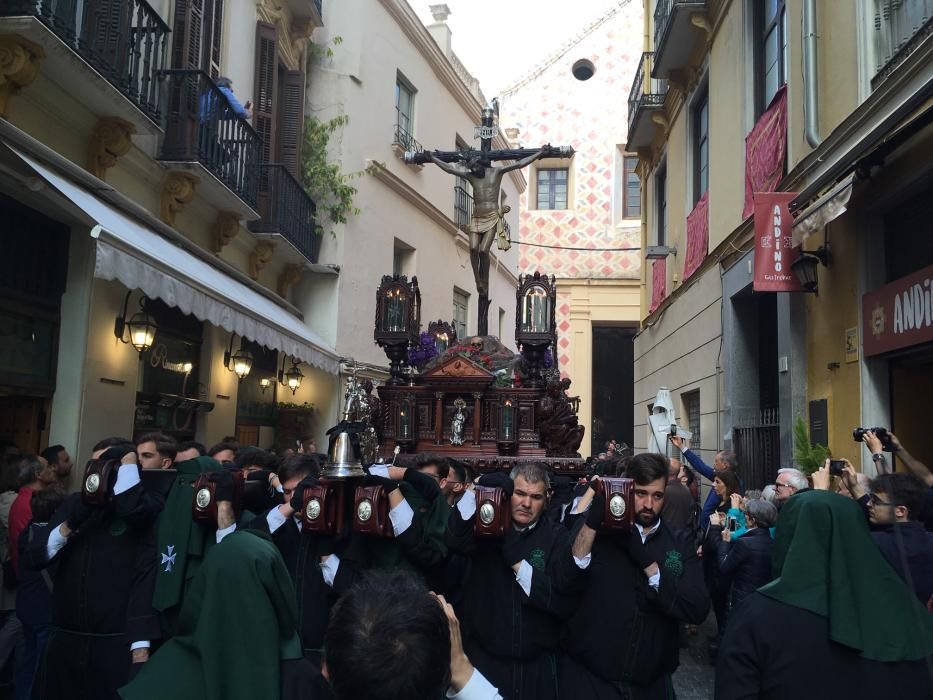 Las imágenes de la procesión de Vera Cruz, en el Jueves Santo de la Semana Santa de Málaga