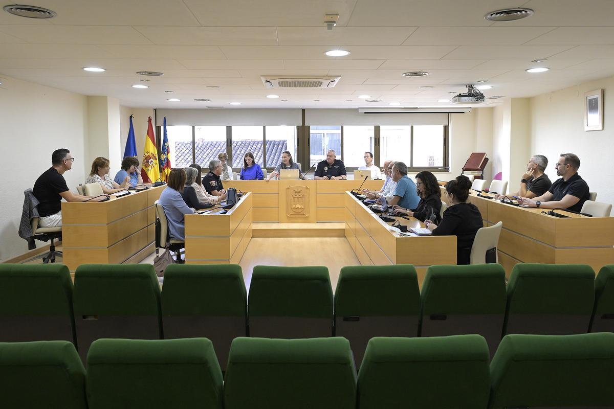 Reunión para el protocolo de emergencias en los colegios.