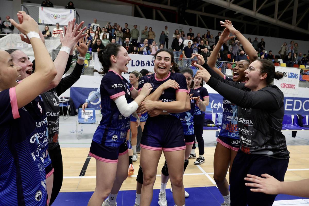 El Lobas Oviedo Balonmano Femenino gana al Lleida y asciende a la Liga Guerreras Iberdrola El Lobas Oviedo Balonmano Femenino gana al Lleida y asciende a la Liga Guerreras Iberdrola