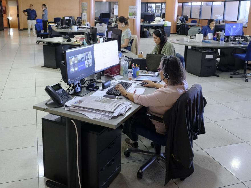 A caballo entre el algoritmo y la mesura de la edición de papel