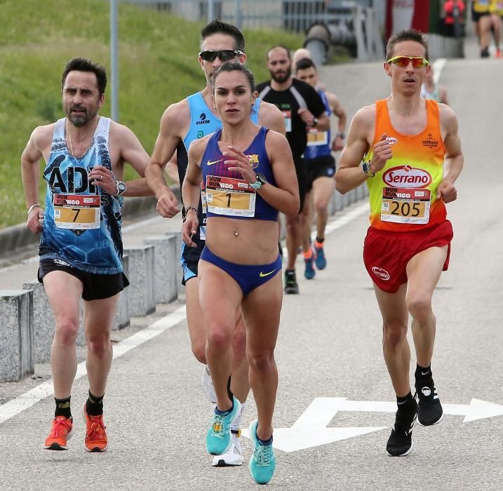 Los atletas alcanzan la excelencia en la carrera celebrada este sábado en el Cuvi.