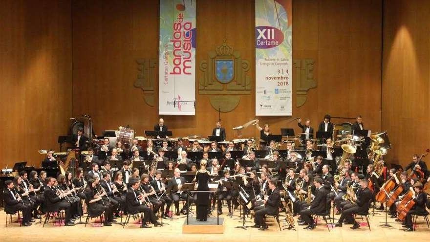 La Banda de Lalín, durante su actuación de ayer en el Auditorio de Galicia.