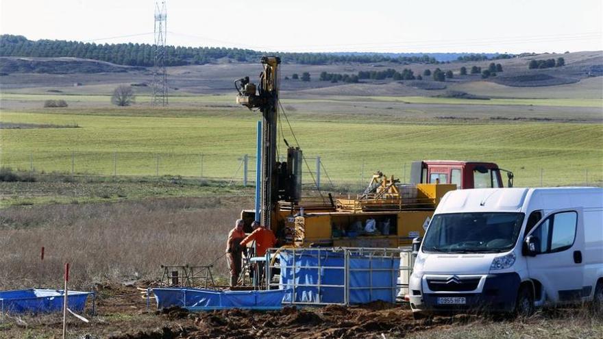 La política nuclear naufraga al encallar el cementerio y Garoña
