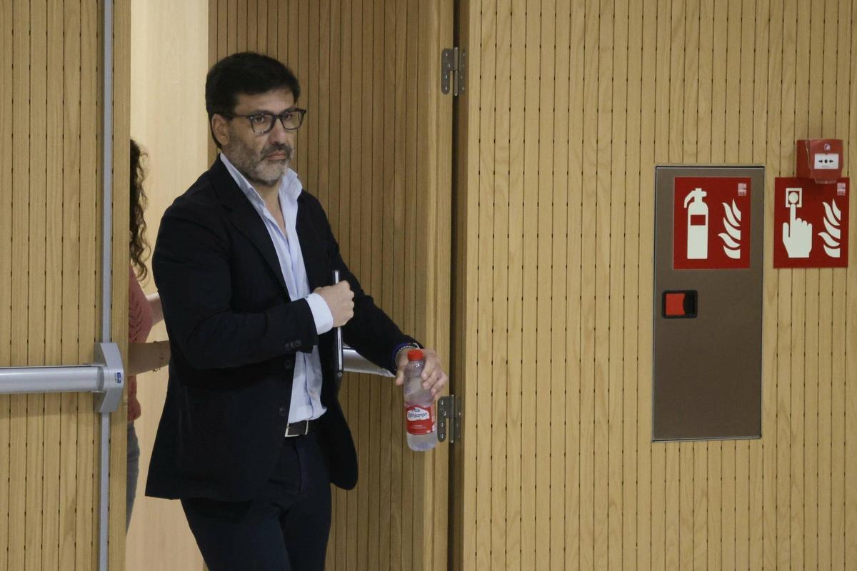Jesús León, a la entrada en la Sala 20 de la Ciudad de la Justicia.