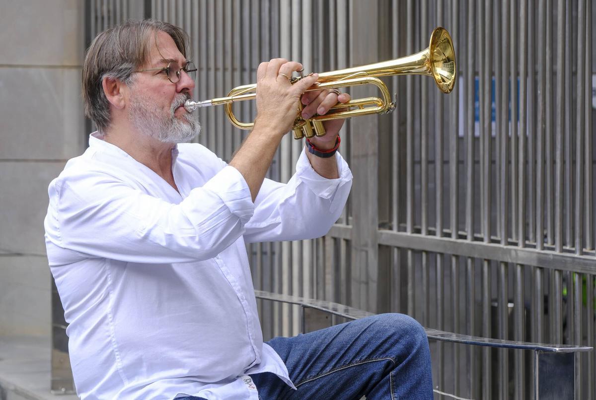Pedro Espiau, trompetista de la Banda Sinfónica Municipal.
