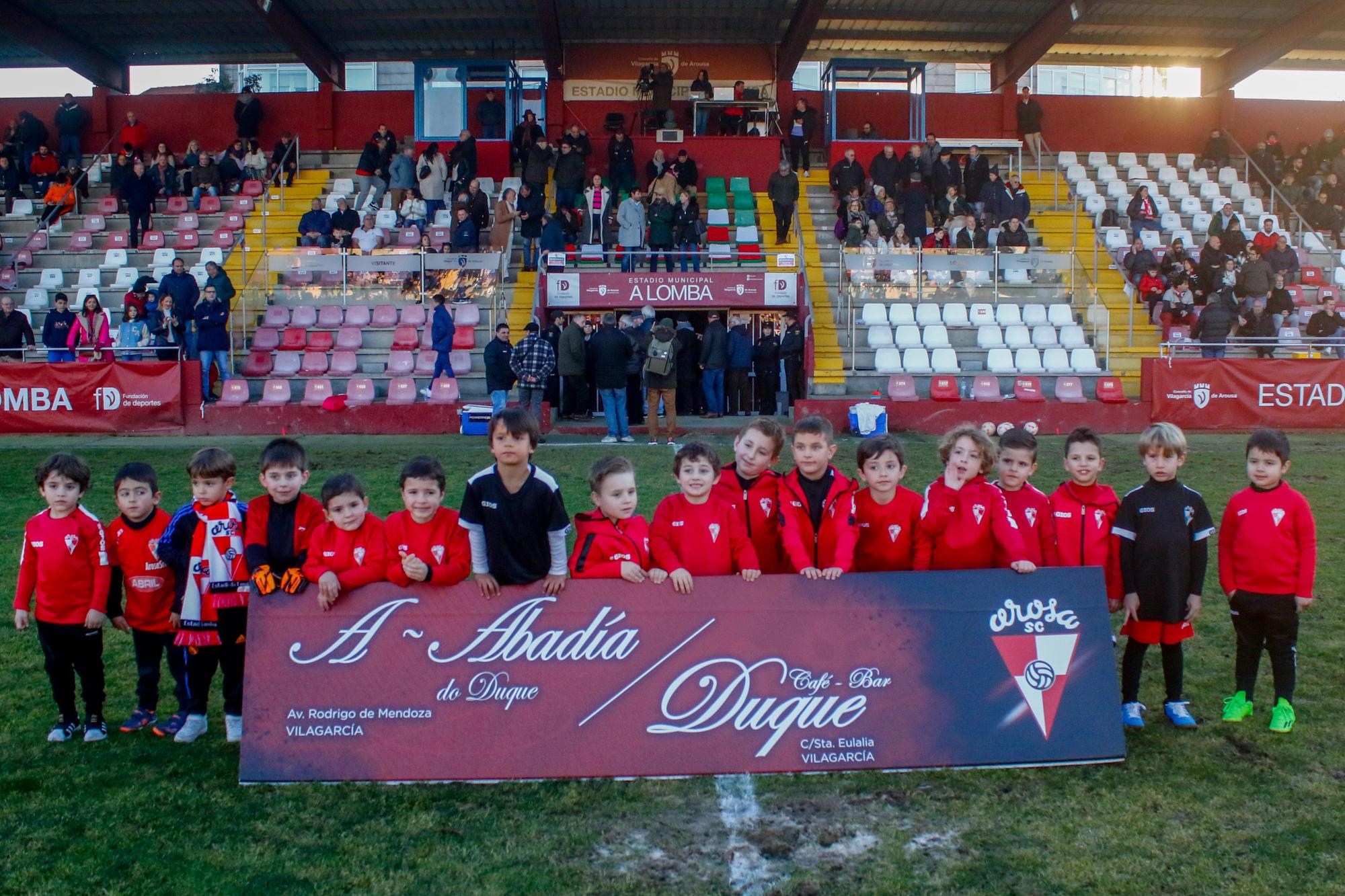 Las mejores imágenes del Arosa-Fabril con las gradas de A Lomba a rebosar