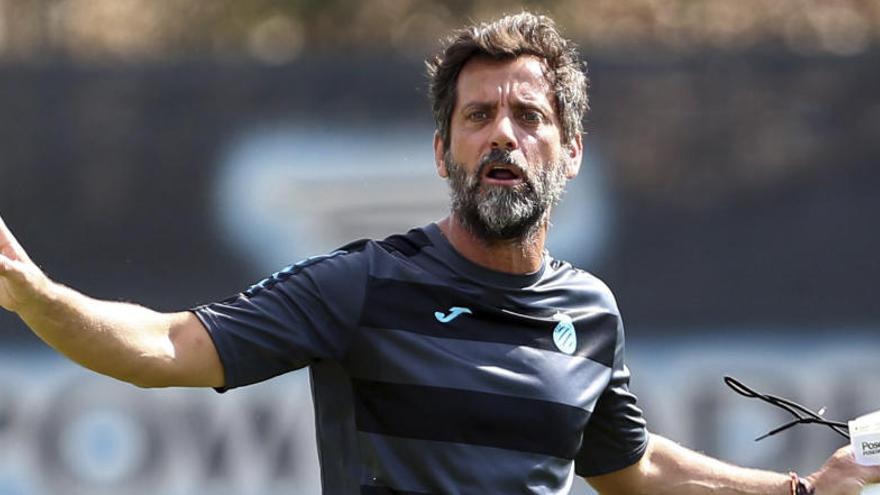 Sánchez Flores convoca 25 futbolistes per a la gira anglesa