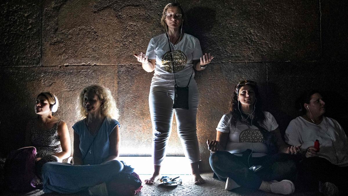 Meditación en el interior de la piramide de Kuhufu