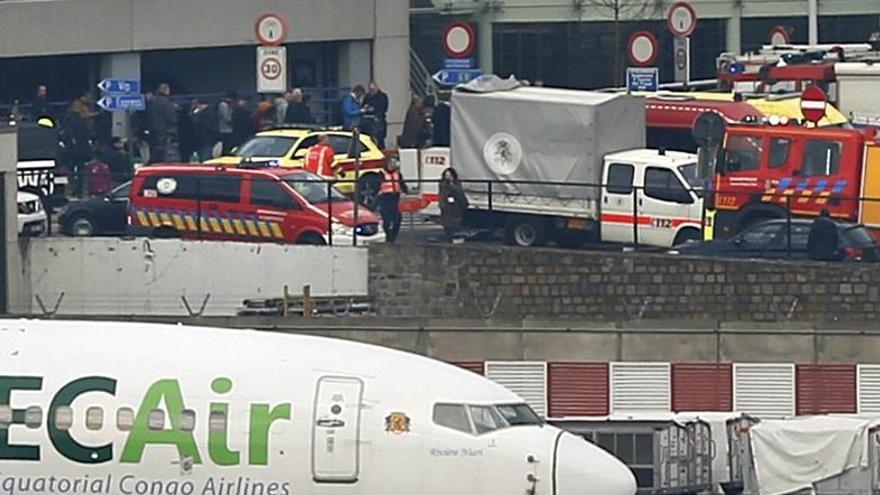 Testimonis han sentit trets i un crit en àrab abans de les explosions