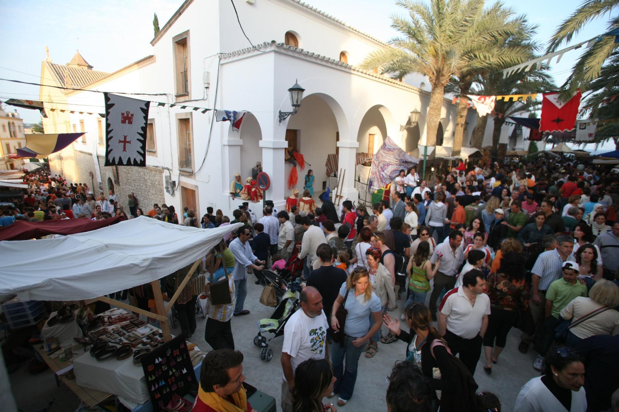 Edición de 2006 de la Feria Medieval de Ibiza.