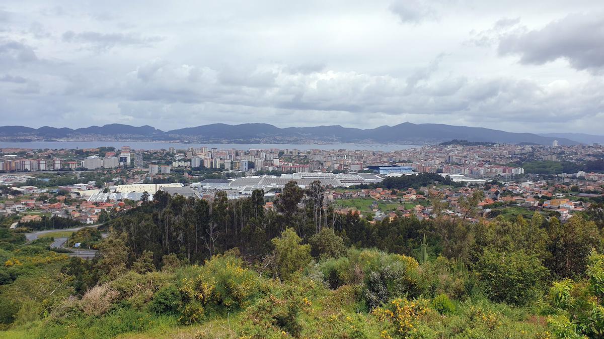 Vista del polígono de Balaídos y los terrenos hacia donde prevé ampliarse.