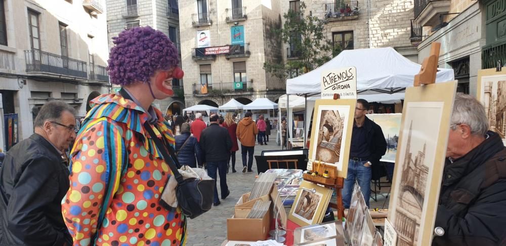 Milers de persones omplen el Barri Vell de Girona per Tots Sants - Fires de Girona 2018