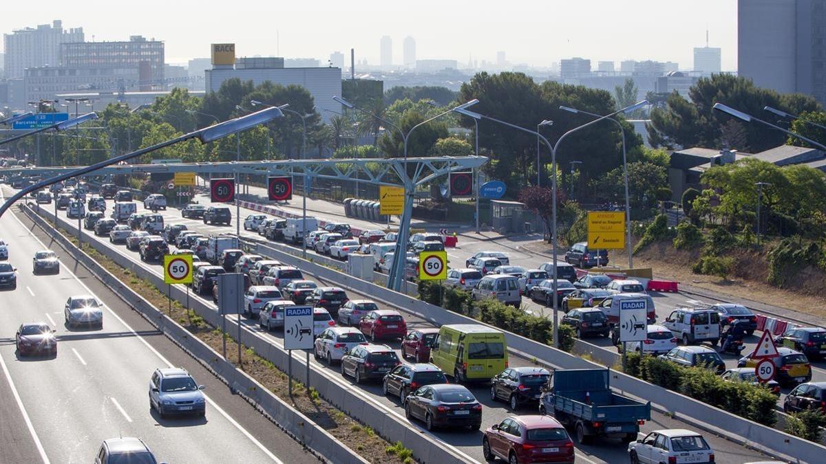 Atasco de entrada en la ciudad de Barcelona