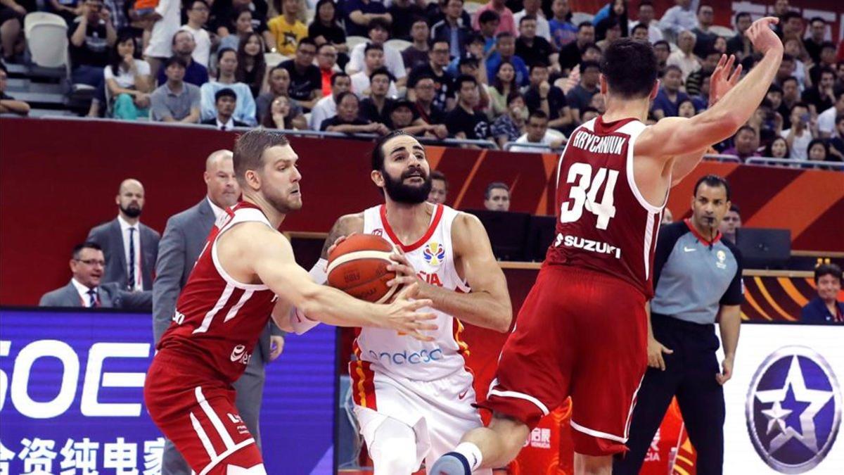 Ricky fue el mejor de los hispanos ante Polonia