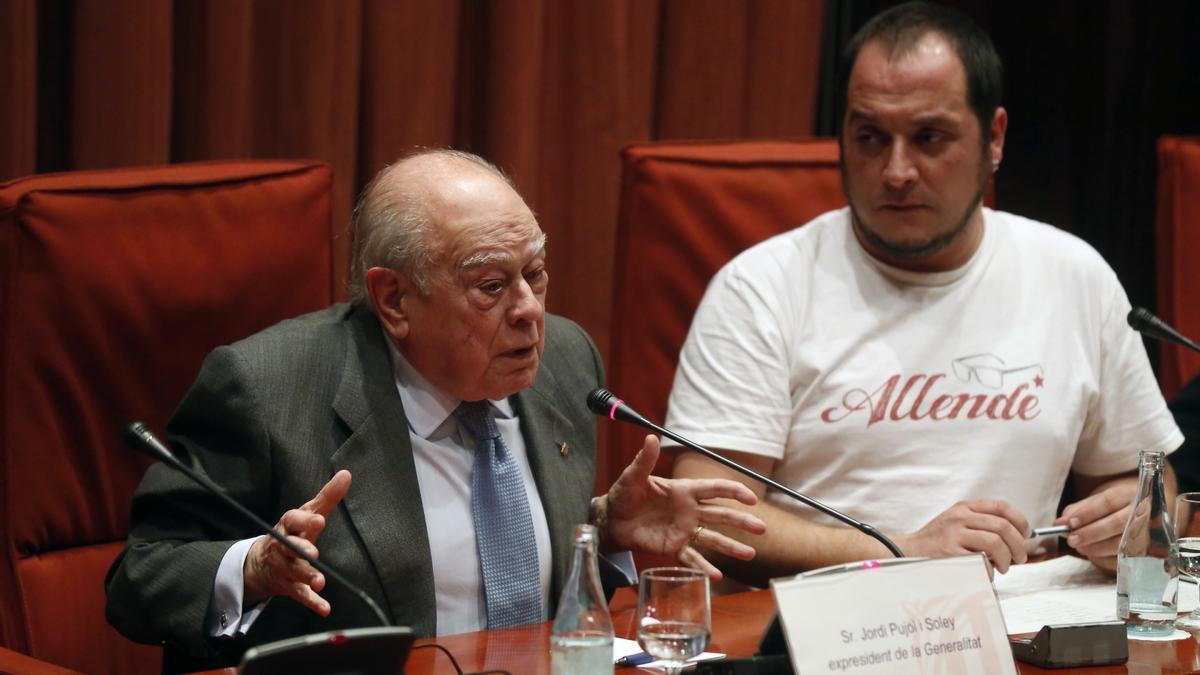 2015   BARCELONA  23/2/2015  JORDI PUJOL AL PARLAMENT FOTO DE JULIO CARBO