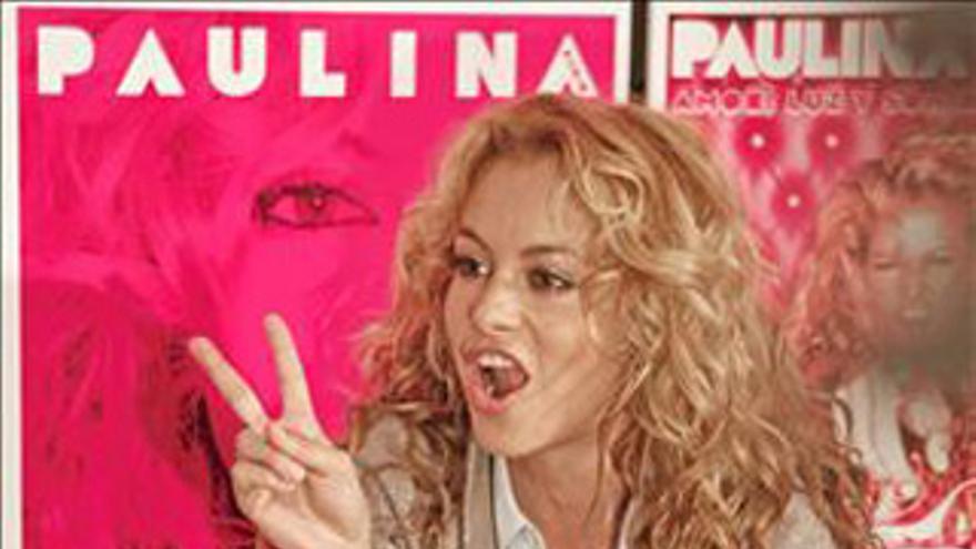 &quot;Amor, luz y sonido&quot; en el paso de Paulina Rubio por España