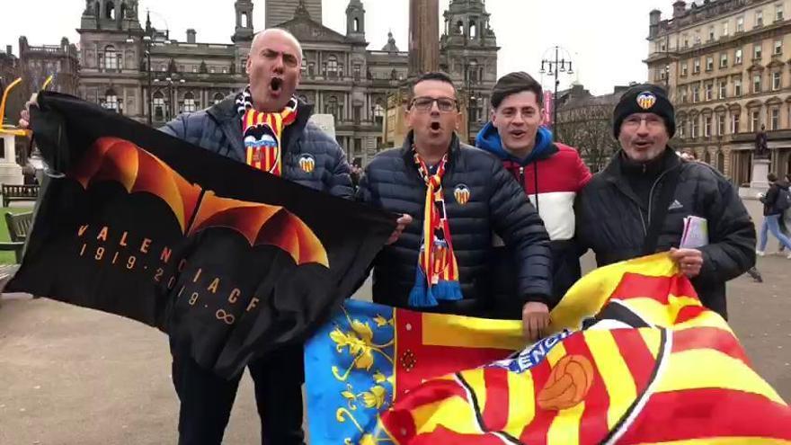 400 valencianistas animan al Valencia CF en Glasgow