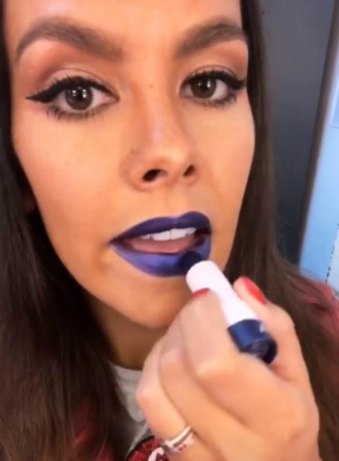 Cristina Pedroche con los labios azules metalizados