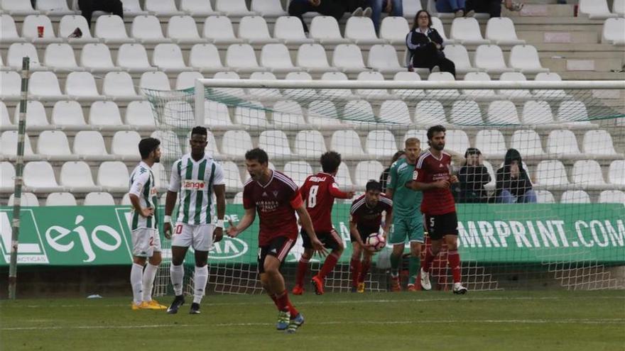 Carrión: «A pesar del gol nos hemos metido muy atrás»