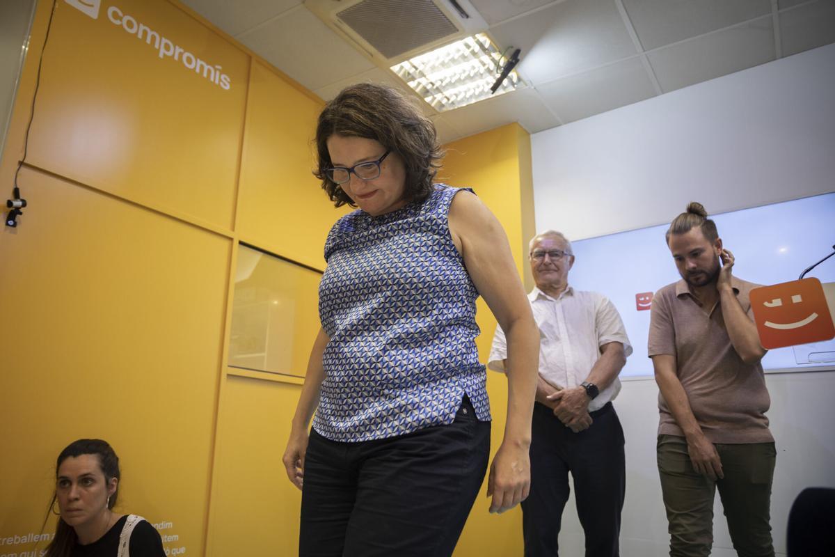 Valencia. Dimisión de Monica Oltra como Vicepresidenta de la Generalitat Valenciana y como parlamentaria de Les Corts ante su imputacion por supuesto encubrimiento de los abusos de su ex marido a una menor. SEDE COMPROMIS . DIMISIÓN DE MÓNICA OLTRA POR ESTAR INVESTIGADA EN EL ENCUBRIMIENTO DE ABUSOS SEXUALES DE SU EXMARIDO A UNA MENOR TUTELADA