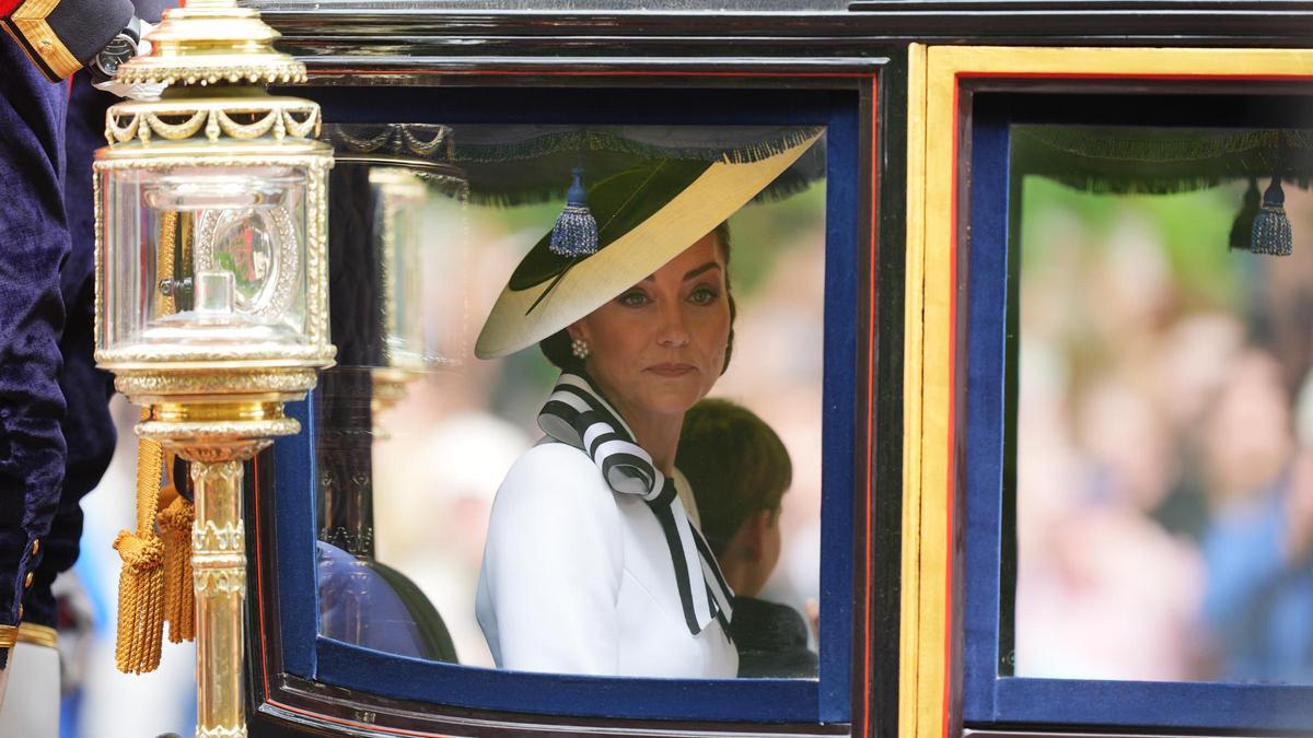 Kate Middleton reaparece sonriente en público en el desfile militar anual de Londres 'Trooping the Colour'