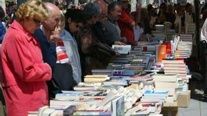 Sant Jordi 2023 a Mataró: activitats, parades de llibres i roses