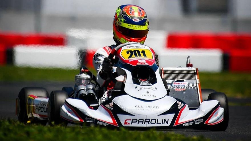 Costoya al volante de su kart en el trazado italiano de Cremona.