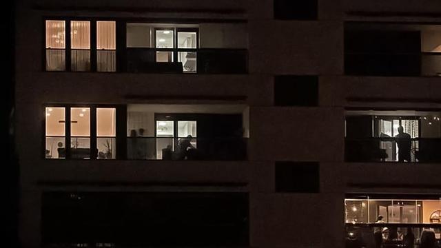 Imatge d’un bloc de pi-sos de Madrid. La fór-mula de parelles que comparteixen casa amb tercers es dona a grans ciutats o en els nuclis urbans del voltant. | JOSÉ LUIS ROCA