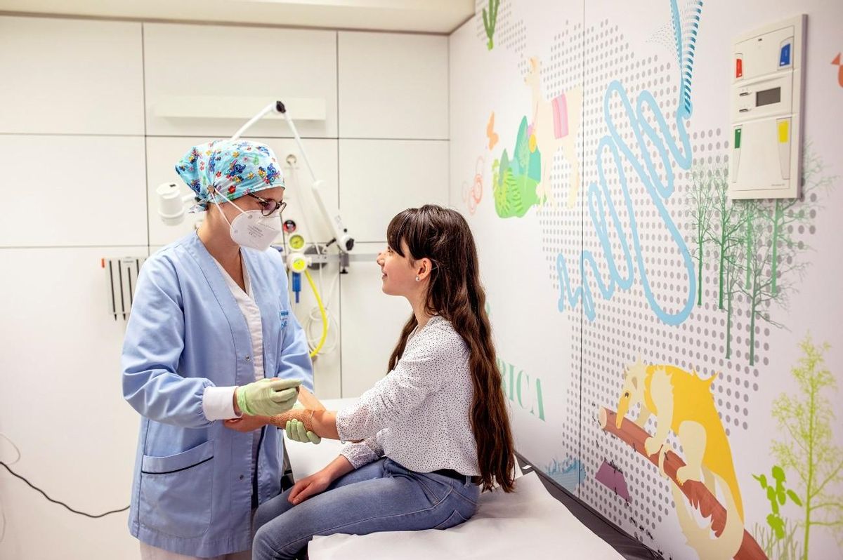 Clínica Corachan, premiada entre els millors hospitals d’Espanya en Pediatria Clínica Corachan, premiada entre els millors hospitals d’Espanya en Pediatria