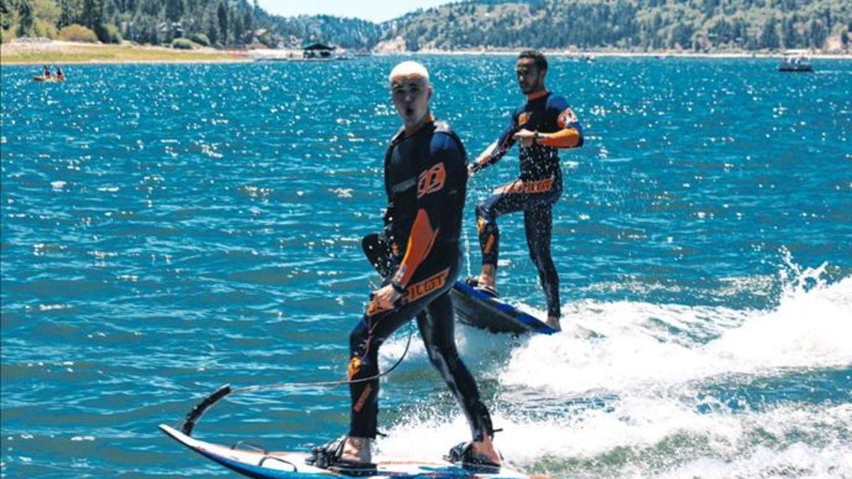 Bieber y Hamilton se divierten en el lago