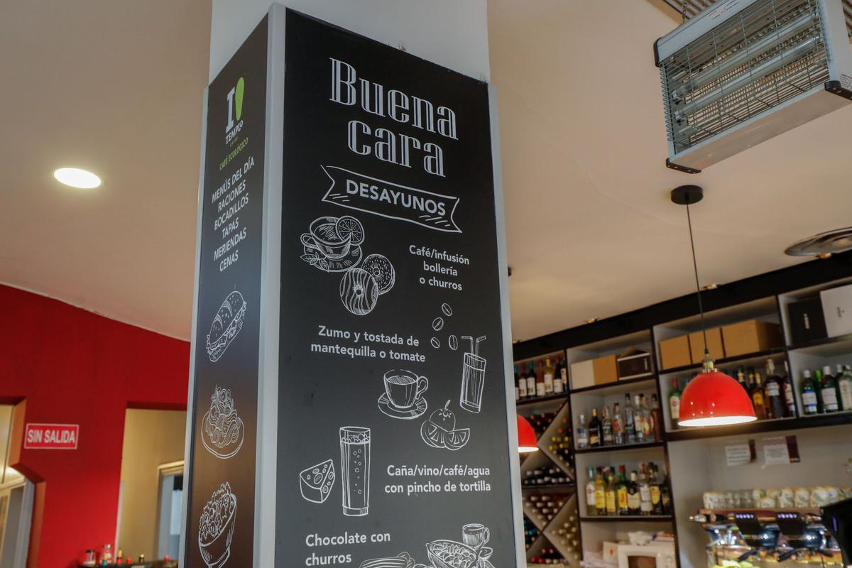 En imágenes | El restaurante Buenacara, un emblema de la comida siria en Zaragoza