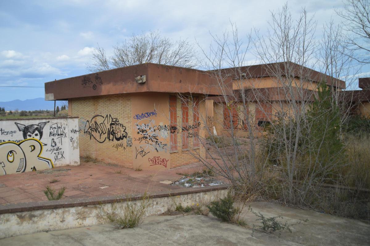 Estat actual de l'antiga llar d'infants Ramon Reig