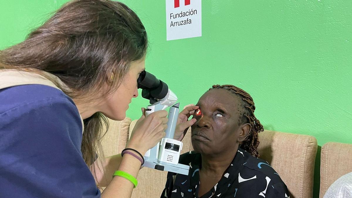 Fundación Arruzafa atiende a 1.169 pacientes y realiza 210 cirugías en su expedición oftamológica a Guinea Ecuatorial.