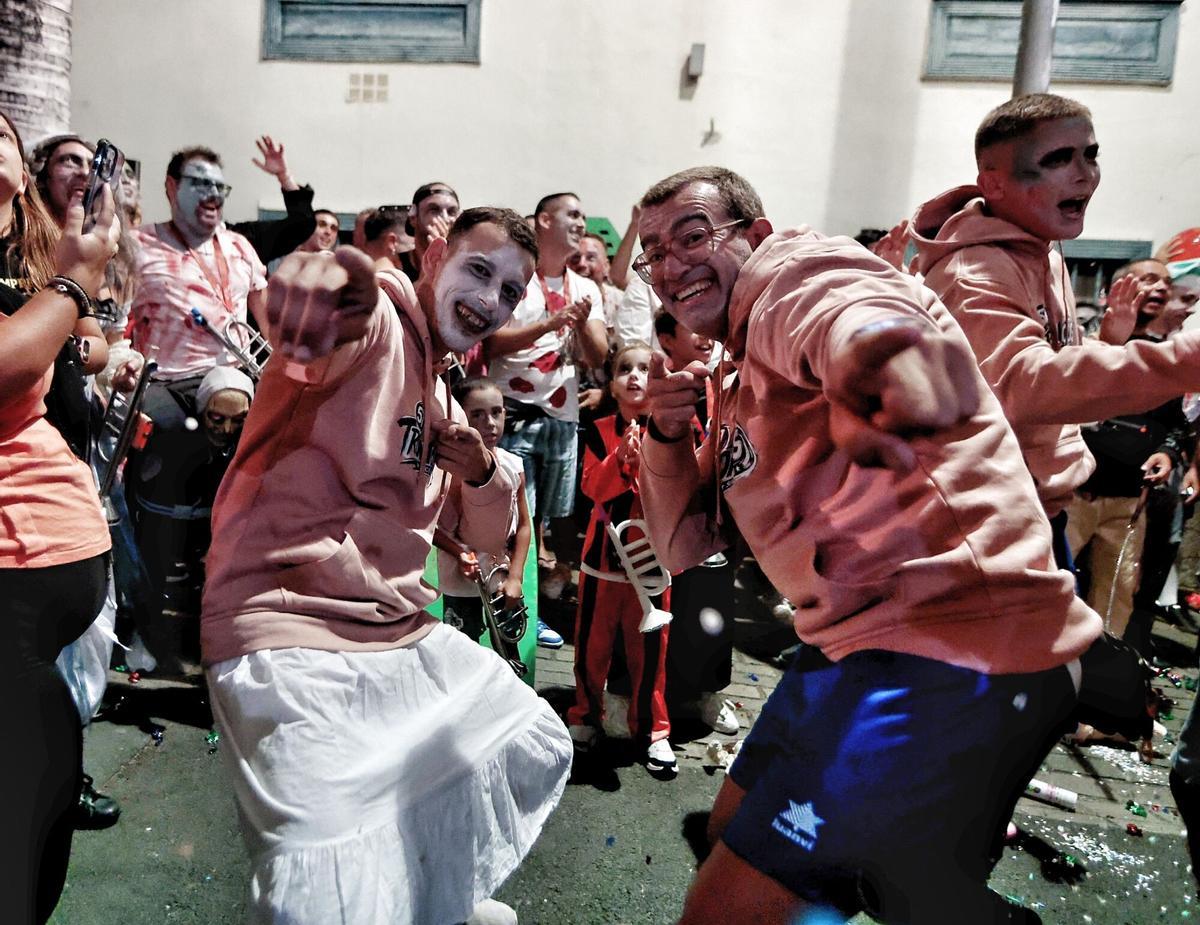 Fiesta de principio de curso murguero y arranque Carnaval en Diablos Locos