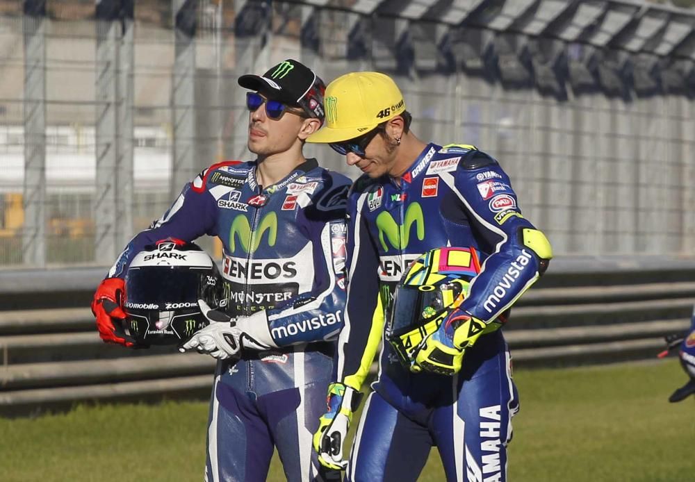 Así se hizo la foto de los nueve gandadores de la temporada en #MotoGP