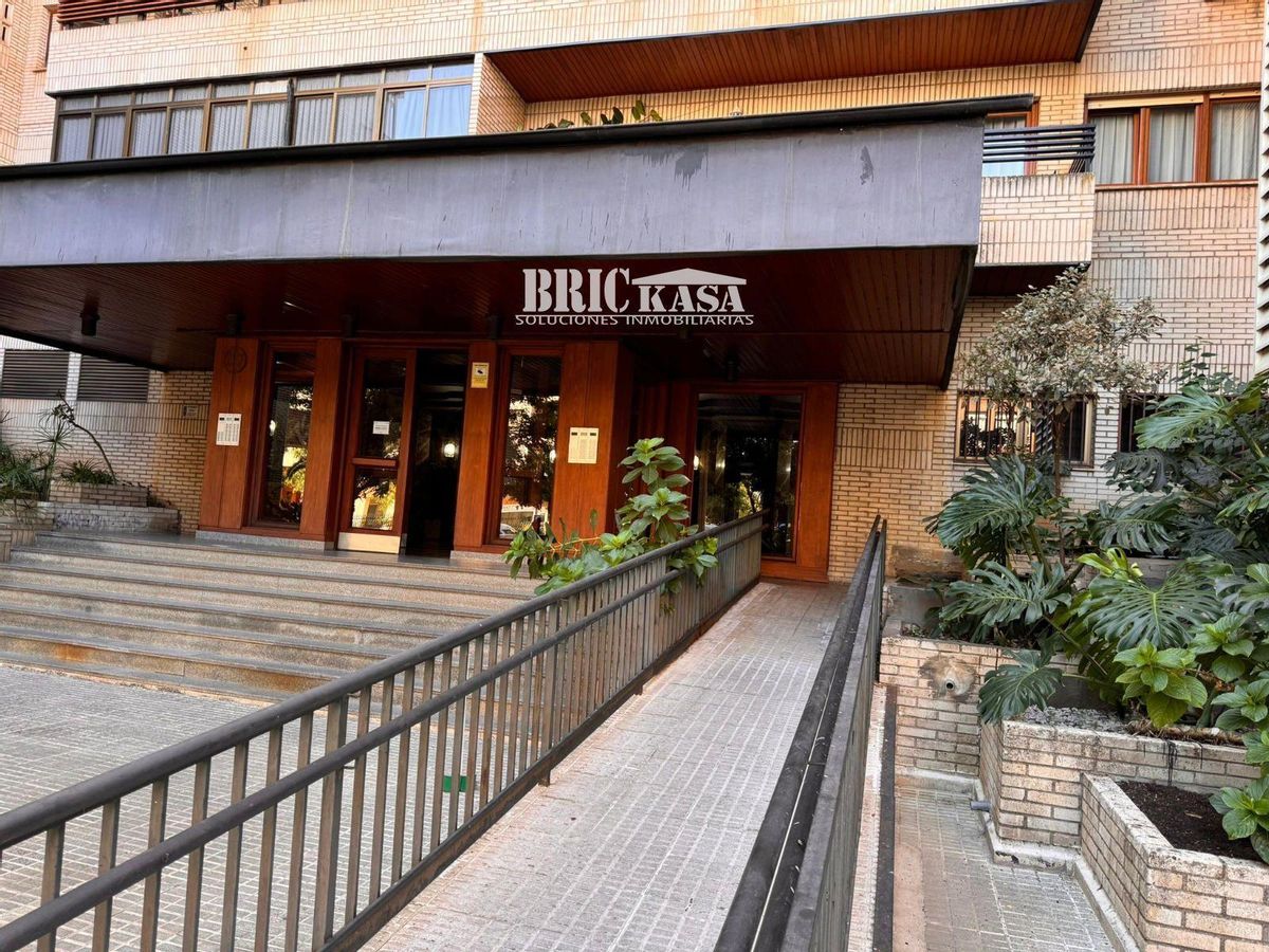 Piso de 179 m² por 249.000 € en Virgen de Guadalupe