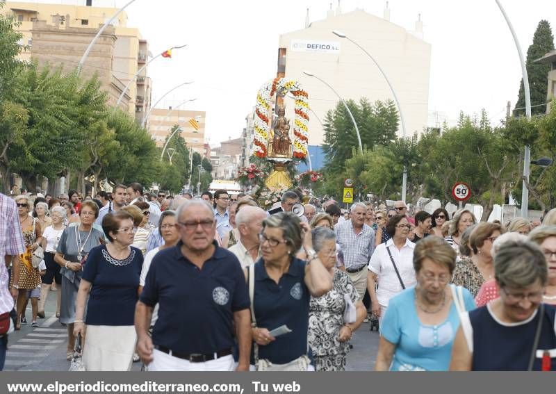 Vial-real devuelve su patrona a la ermita