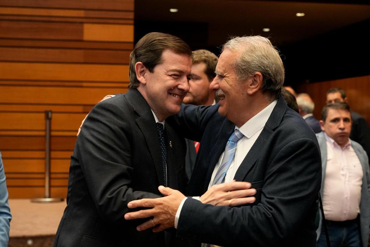 Los rostros zamoranos en la constitución de las Cortes de Castilla y León: la sesión, en imágenes Los rostros zamoranos en la constitución de las Cortes de Castilla y León: la sesión, en imágenes