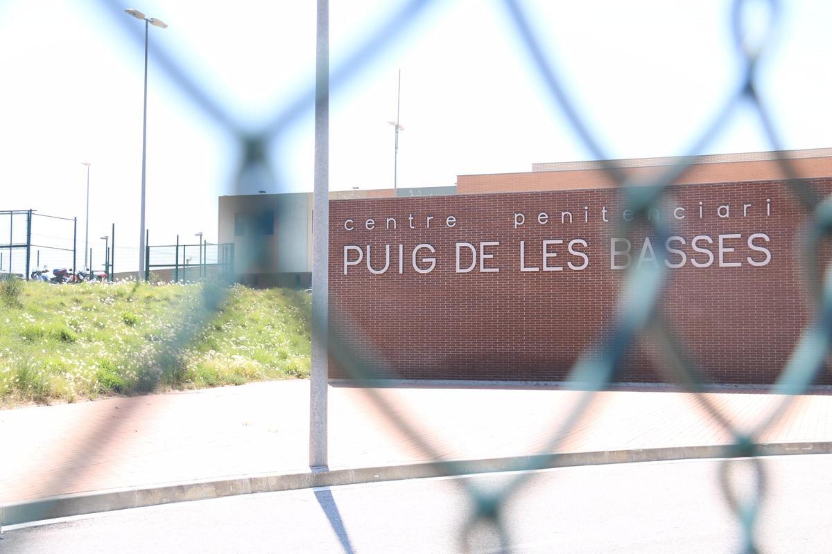 Exterior del centre penitenciari de Puig de les Basses de Figueres el 4 de juliol del 2018