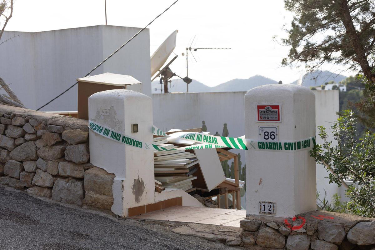 Las imágenes del derrumbe que dejó dos trabajadores heridos en Santa Eulària