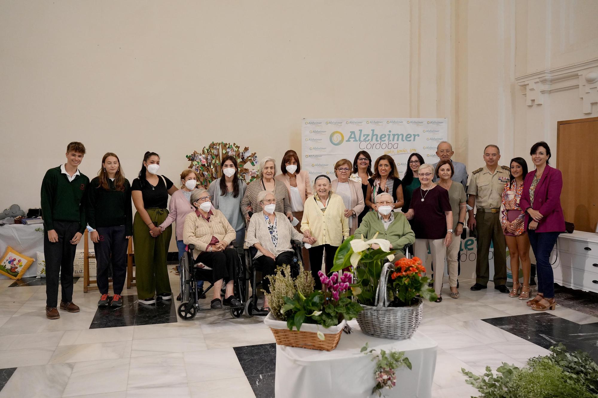 Inauguración del Mercadillo Solidario "por el Alzheimer"