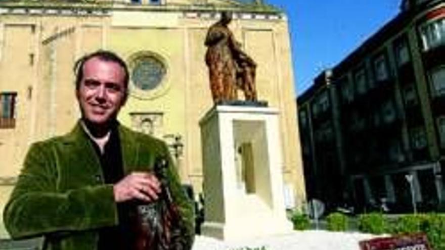 Los Padres Paules agradece a la ciudad la escultura de San Vicente