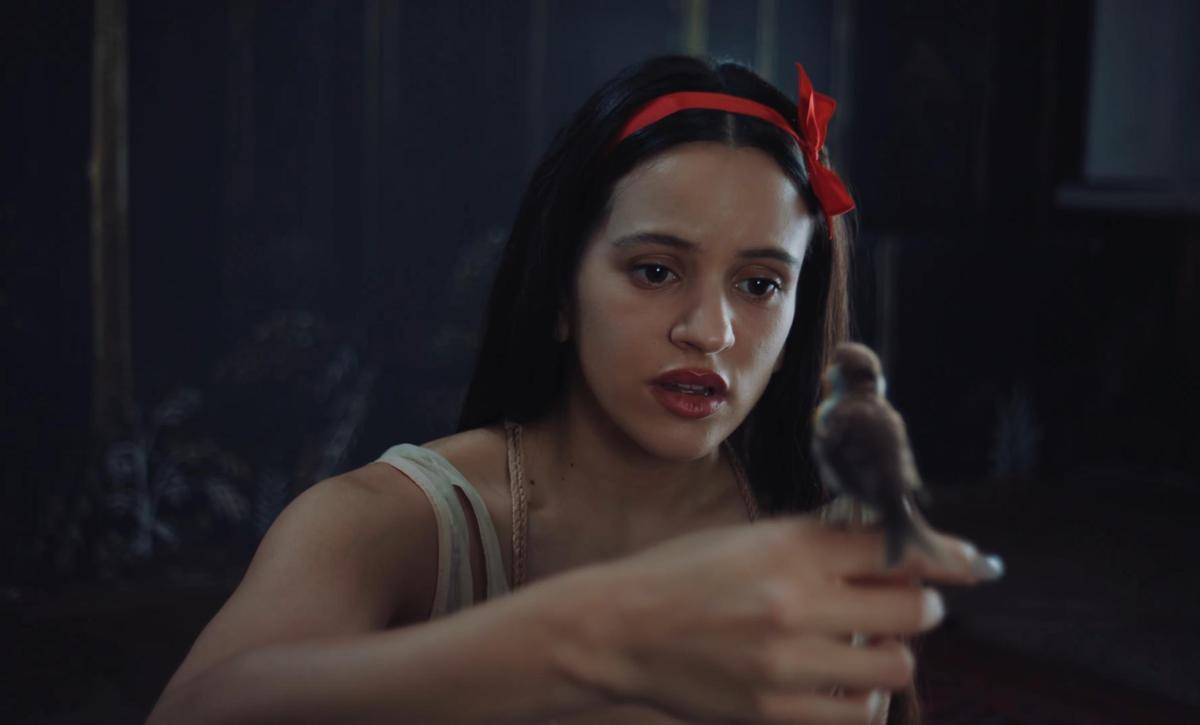 Rosalía, en un momento del videoclip de Berghain.