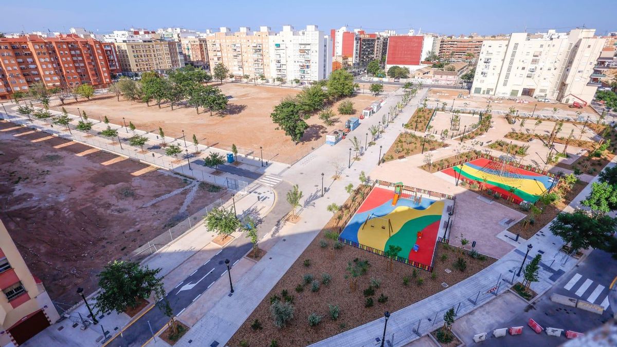Esta es la espectacular parcela, ya reconvertida, donde estaban los cuarteles, pero aún sin edificios