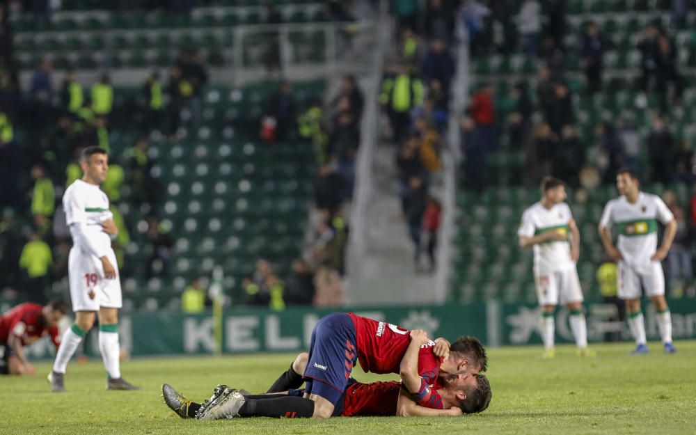 Los franjiverdes desperdician media docena de ocasiones tras un derroche de juego e intensidad y caen en el tramo final