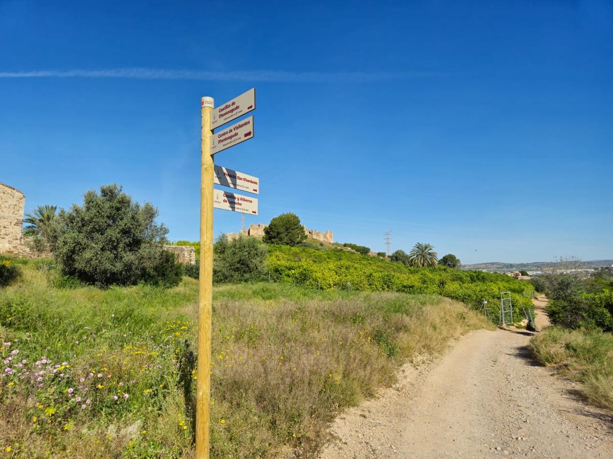 Las Fortalezas del Rey Lobo estrenan señalética para realizar un recorrido guiado.