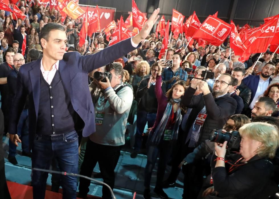 Mitin de Pedro Sánchez en Gijón