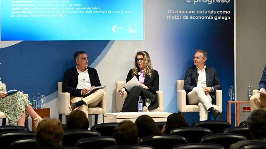 Jornada sobre minería celebrada ayer en el Círculo de Empresarios de Galicia, en Vigo. | FDV