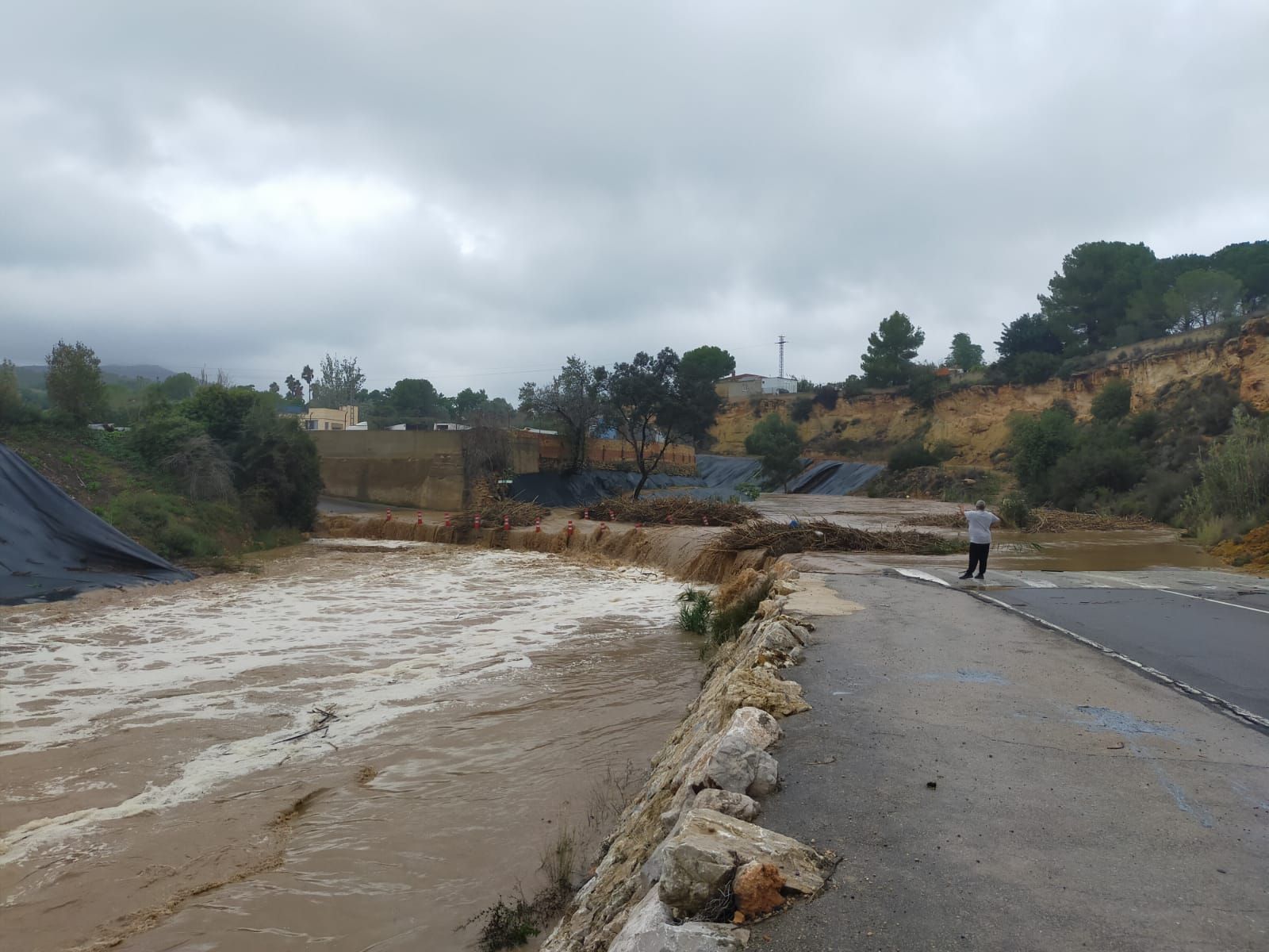 Los efectos de la DANA en caminos rurales de Torrent
