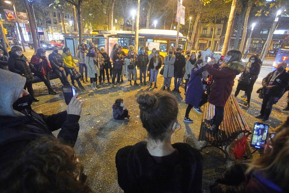 Concentració de la Plataforma Feminista de Girona